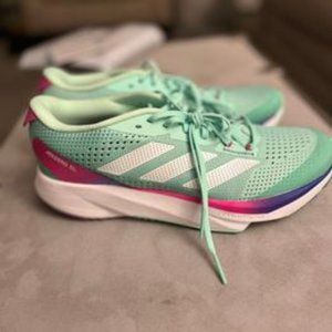 Women's Adidas Adizero SL women's size 9